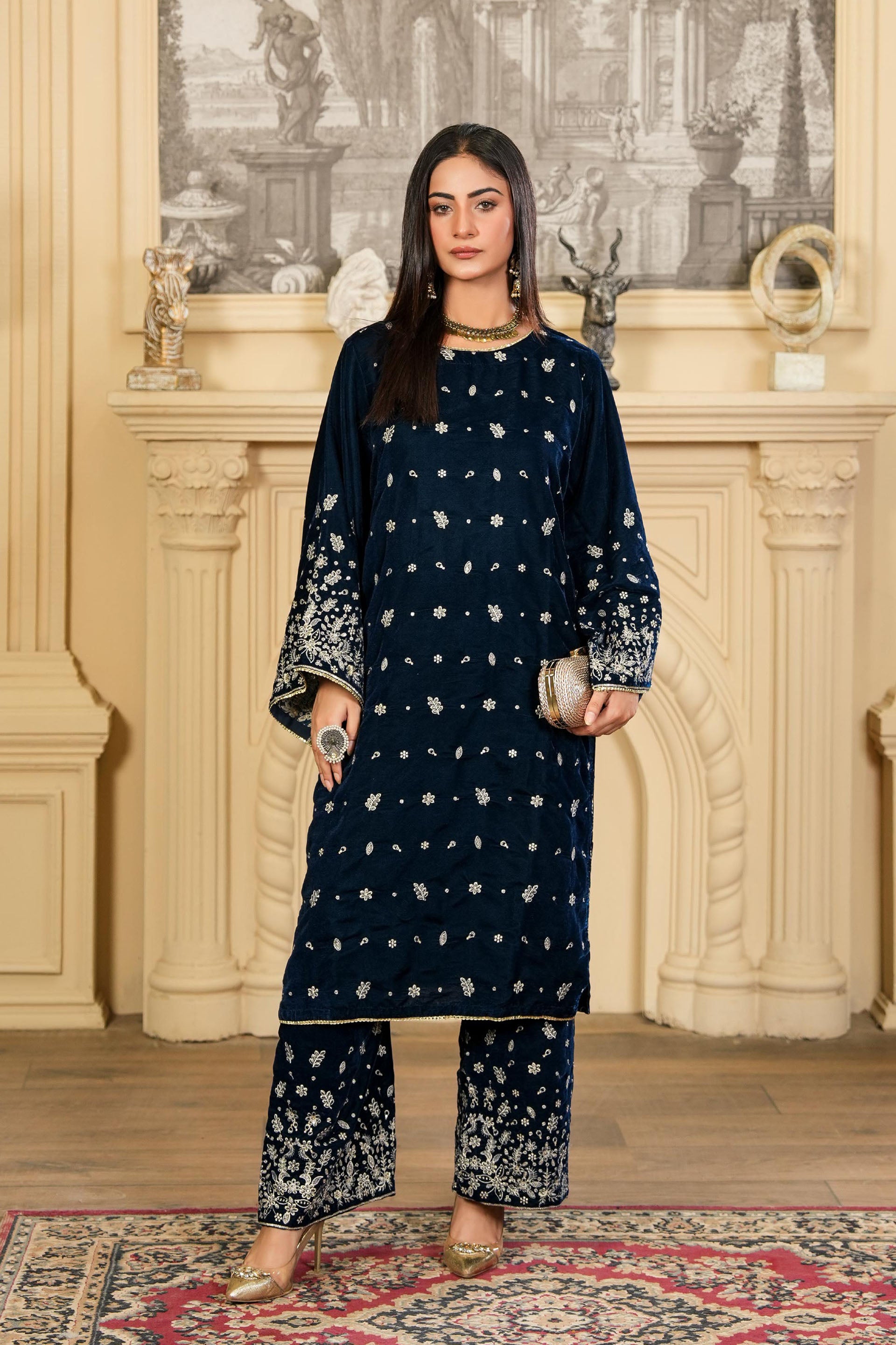 2-Piece-Velvet-03