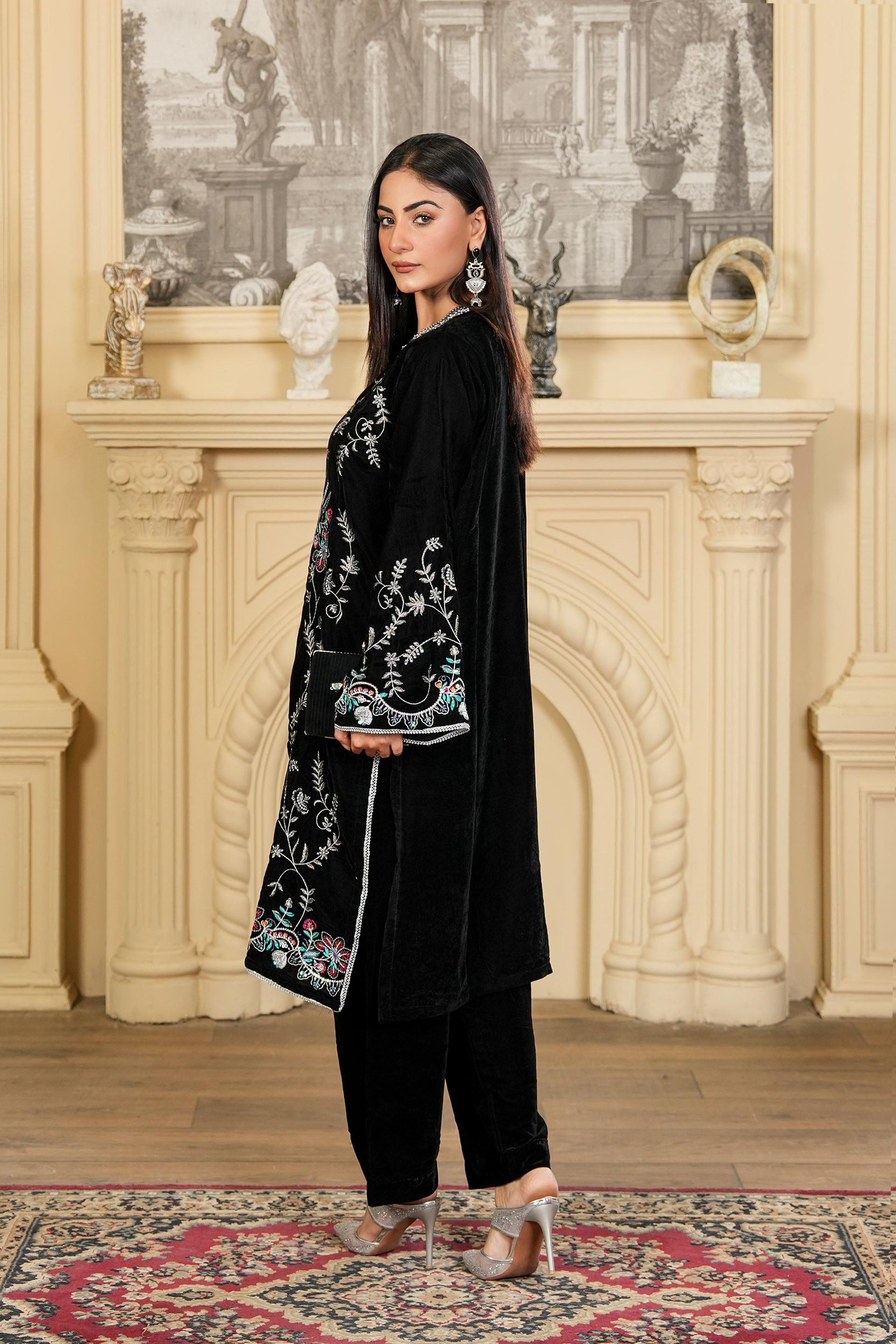 2-Piece-Velvet-02